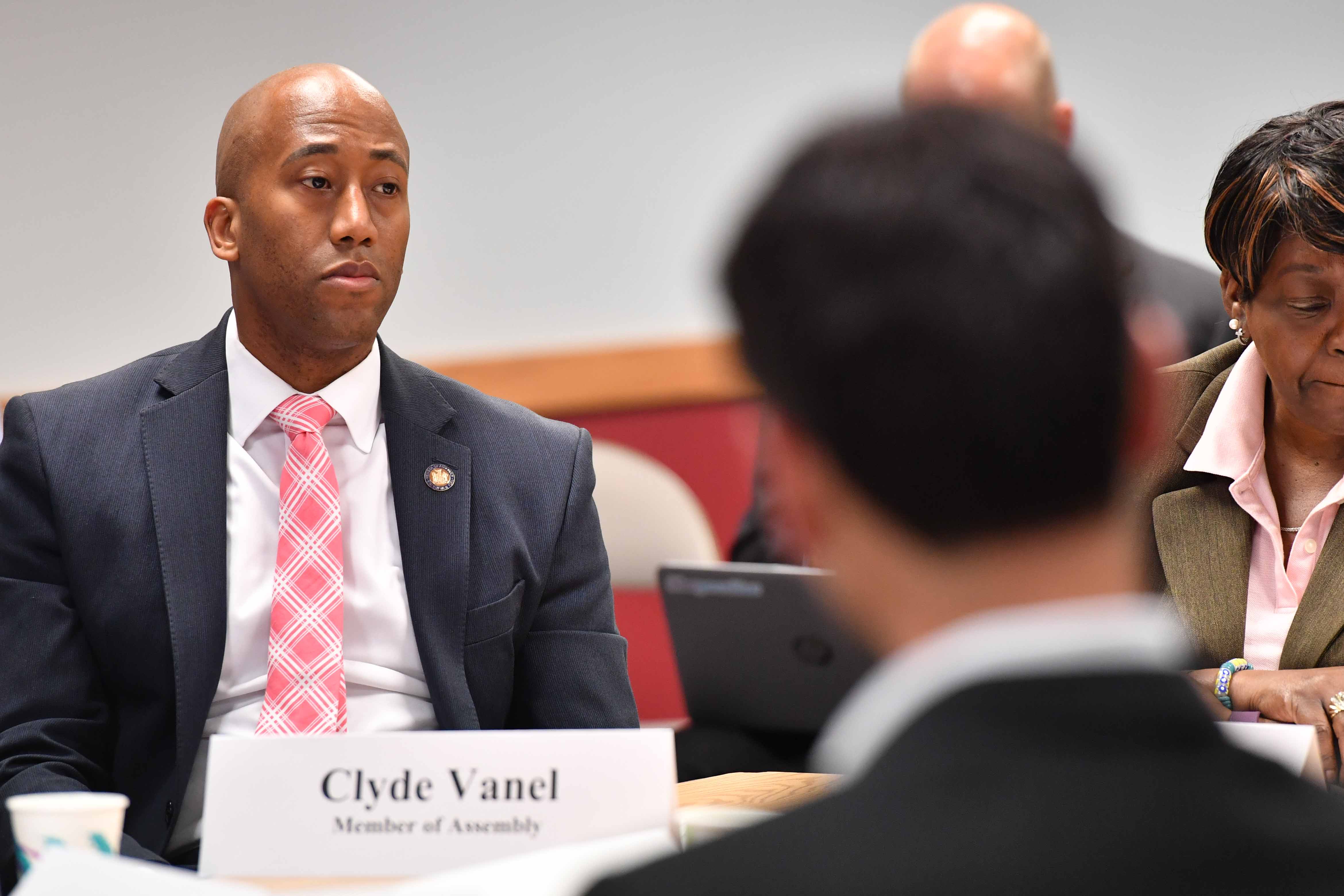 Assembly member Vanel with colleagues at Artificial Intelligence Round Table