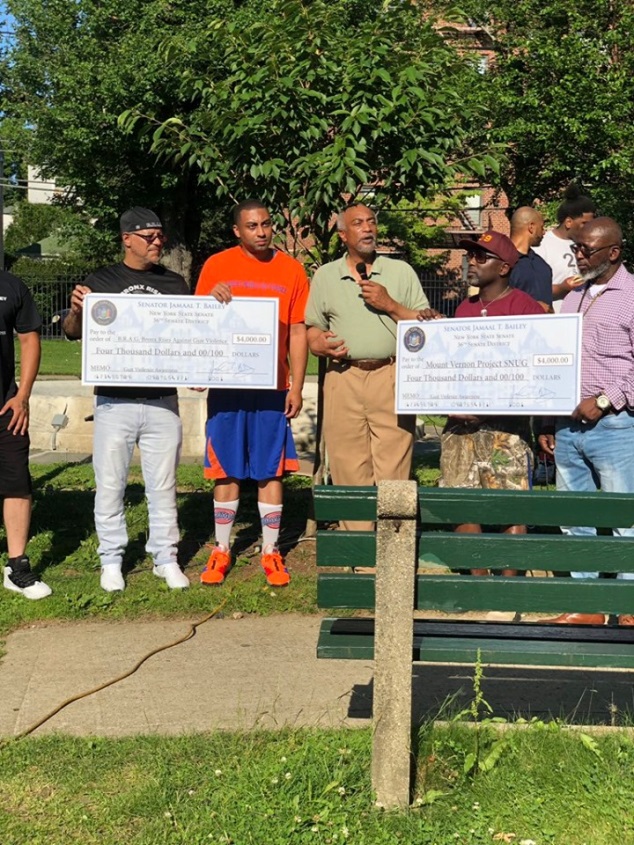 On June 26, 2019, Assemblyman J. Gary Pretlow joined Senator Jamaal Bailey’s at his first annual Community Basketball Game for Gun Violence Awareness.  He had the pleasure of speaking to the part